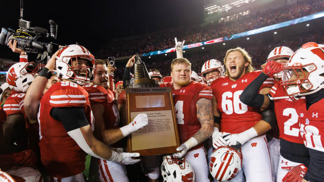 2023 Nebraska Wisconsin football Freedom Trophy USATSI_21932344